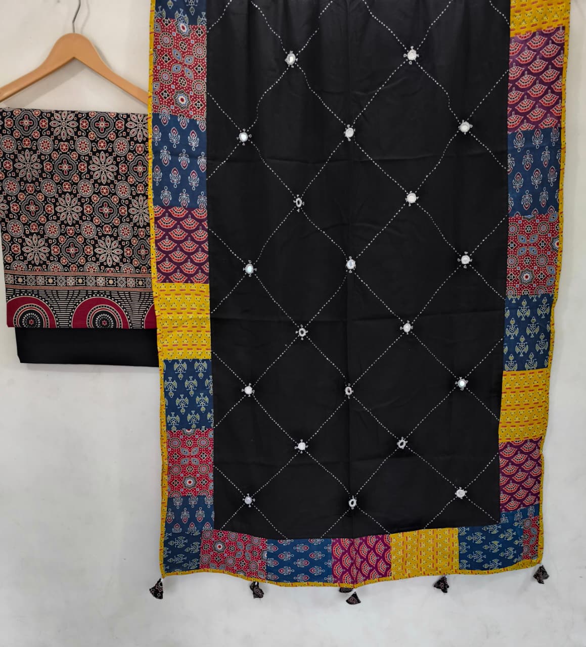 Ajarkh Print Top With plain Bottom fabric And Ajarkh Patch with original Mirror And Kantha Work Dupatta Best Quality