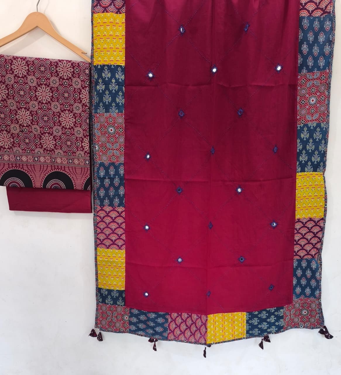 Ajarkh Print Top With plain Bottom fabric And Ajarkh Patch with original Mirror And Kantha Work Dupatta Best Quality