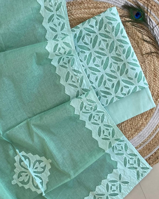 Applique Work Dress Meterial Cotton with Organdy Cotton fabric Best Quality Soft fabric

Top fabric 2.5 meter
Dupatta 2.5 meter
Bottom fabric 2.5 meter